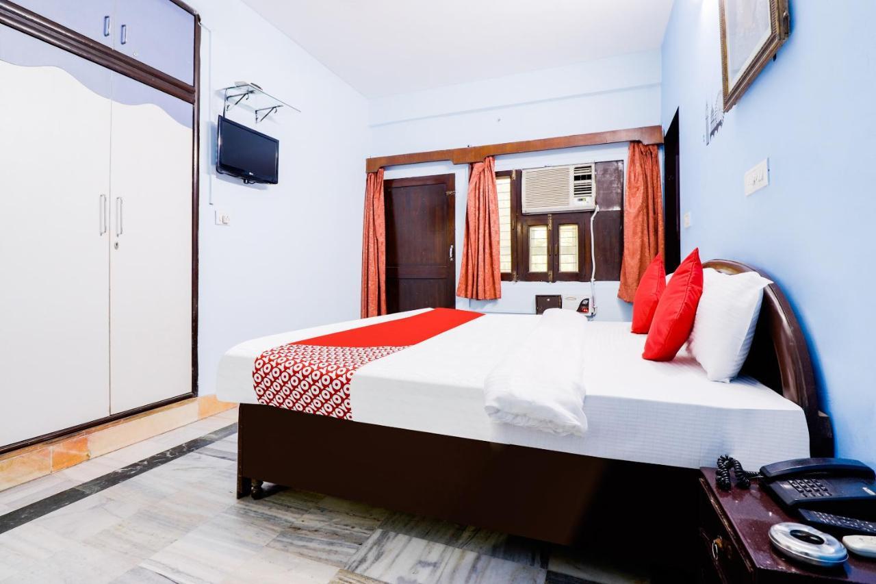 Aapnni Hotel Jaipur Bagian luar foto