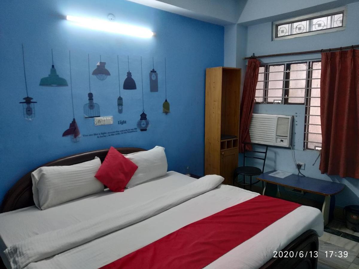 Aapnni Hotel Jaipur Bagian luar foto